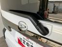 衝突被害軽減ブレーキ　コーナーセンサー　ディスプレイオーディオ　フルセグ　Ｂｌｕｅｔｏｏｔｈ　ＵＳＢ　バックカメラ　前席シートヒーター　電動パーキング　ＬＥＤ　オートライト　クルコン　オートエアコン（滋賀県）の中古車