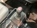 パートタイム４ＷＤ　５速マニュアルミッション車　ＡＭラジオ　マニュアルレベリング　荷台作業灯　エアコン　パワステ（滋賀県）の中古車