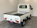 パートタイム４ＷＤ　５速マニュアル車　ＡＭ／ＦＭラジオ　パワステ　マニュアルエアコン　マニュアルレベリング　４枚リーフスプリング　荷台マット　ゲートプロテクター　バッテリーカバー（滋賀県）の中古車