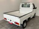 フルタイム４ＷＤ　５速マニュアルミッション車　エアコン　パワステ　エアバッグ　ＡＭラジオ　荷台作業灯　マニュアルレベリング　ゲートプロテクター　タイヤ４本新品交換済み（滋賀県）の中古車