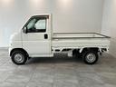 フルタイム４ＷＤ　５速マニュアルミッション車　エアコン　パワステ　エアバッグ　ＡＭラジオ　荷台作業灯　マニュアルレベリング　ゲートプロテクター　タイヤ４本新品交換済み（滋賀県）の中古車