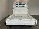 フルタイム４ＷＤ　５速マニュアルミッション車　エアコン　パワステ　エアバッグ　ＡＭラジオ　荷台作業灯　マニュアルレベリング　ゲートプロテクター　タイヤ４本新品交換済み（滋賀県）の中古車