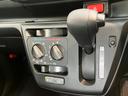 衝突被害軽減ブレーキ　コーナーセンサー　バックカメラ（ナビ装着時用）　オートライト　マニュアルレベリング　マニュアルエアコン　キーレスエントリー　エコアイドル（滋賀県）の中古車