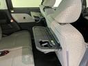 衝突被害軽減ブレーキ　コーナーセンサー　９型ディスプレイオーディオ　フルセグ　Ｂｌｕｅｔｏｏｔｈ　ＵＳＢ　バックカメラ　両側電動スライドドア　前席シートヒーター　ＬＥＤ　スマートキー　エコアイドル（滋賀県）の中古車