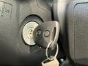 衝突被害軽減ブレーキ　コーナーセンサー　Ｂｌｕｅｔｏｏｔｈ／ＵＳＢチューナー　バックカメラ（ナビ装着時用）　ドラレコ　ＥＴＣ　オートライト　キーレスエントリー　マニュアルレベリング　エコアイドル（滋賀県）の中古車