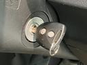 衝突被害軽減ブレーキ　スマアシ　フルセグナビ　ＤＶＤ再生　Ｂｌｕｅｔｏｏｔｈ　ＵＳＢ　ドラレコ　ＥＴＣ　ＬＥＤ　オートライト　パワーウインドウ　キーレスエントリー　荷台作業灯　パートタイム４ＷＤ（滋賀県）の中古車