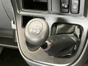ＡＭ／ＦＭラジオ　エアコン　パワステ　両側スライドドア　３０キロ用ルーフキャリア　マニュアルレベリング　パートタイム４ＷＤ　５速マニュアルミッション車（滋賀県）の中古車