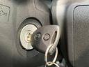 衝突被害軽減ブレーキ　スマアシ３　コーナーセンサー　フルセグナビ　ＤＶＤ再生　Ｂｌｕｅｔｏｏｔｈ　ＵＳＢ　バックカメラ　オートライト　マニュアルレベリング　キーレス　エコアイドル（滋賀県）の中古車