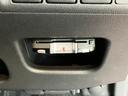 衝突被害軽減ブレーキ　フルセグナビ　Ｂｌｕｅｔｏｏｔｈ　ＤＶＤ再生　バックカメラ　ドライブレコーダー　ＥＴＣ車載器　運転席シートヒーター　ＬＥＤヘッドライト　オートライト　オートエアコン　エコアイドル（滋賀県）の中古車