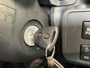 衝突被害軽減ブレーキ　コーナーセンサー　フルセグナビ　ＤＶＤ再生　Ｂｌｕｅｔｏｏｔｈ　ＵＳＢ　バックカメラ　オートライト　マニュアルレベリング　マニュアルエアコン　キーレスエントリー　エコアイドル（滋賀県）の中古車