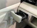衝突被害軽減ブレーキ　フルセグナビ　ＤＶＤ再生　Ｂｌｕｅｔｏｏｔｈ　ＵＳＢ　バックカメラ　ドラレコ　ＥＴＣ　オートライト　オートエアコン　スマートキー　電格ミラー　マニュアルレベリング　エコアイドル（滋賀県）の中古車