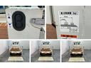 ５速マニュアルミッション車　エアコン　パワステ　ＡＭ／ＦＭラジオ　ＥＴＣ　荷台作業灯　４枚リーフスプリング　マニュアルレベリング　垂直式テールリフト車　タイヤ４本新品交換済み（滋賀県）の中古車