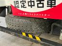 ５速マニュアルミッション車　エアコン　パワステ　ＡＭ／ＦＭラジオ　ＥＴＣ　荷台作業灯　４枚リーフスプリング　マニュアルレベリング　垂直式テールリフト車　タイヤ４本新品交換済み（滋賀県）の中古車