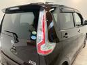 衝突被害軽減ブレーキ　フルセグナビ　ＤＶＤ再生　Ｂｌｕｅｔｏｏｔｈ　ＵＳＢ　パノラマ　ＥＴＣ　ＨＩＤ　オートライト　オートエアコン　電動格納式ミラー　スマートキー　エコアイドル　タイヤ４本新品交換済み（滋賀県）の中古車
