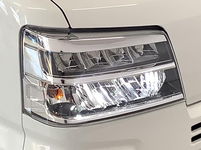 ハイゼットカーゴＤＸ　雹害車両　ＣＶＴ　ＬＥＤヘッドライト　横滑り防止装置雹害車両　１年保証　前後コーナーセンサー　ＣＶＴ車　オートマチックハイビーム　ＬＥＤヘッドライト　アイドリングストップ　横滑り防止装置　オートライト　マニュアルエアコン　パワーウィンドウ　ラジオ（兵庫県）の中古車