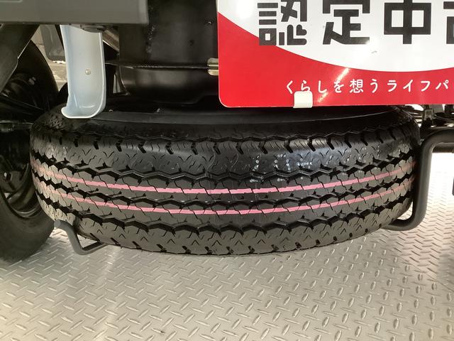 ハイゼットトラックスタンダード　４ＷＤ　ＣＶＴ　前後コーナーセンサー　ラジオ走行無制限１年保証　前後コーナーセンサー　４ＷＤ　ＣＶＴ車　３方開　アイドリングストップ　横滑り防止装置　オートライト　ヘッドライトレベライザー　アクセサリーソケット　スペアタイヤ　ラジオ（兵庫県）の中古車