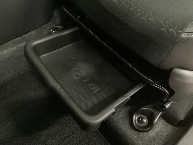 ロッキープレミアムＧ　ＨＥＶ　ワンオーナー　クルコン　シートヒーター走行無制限１年保証　前後コーナーセンサー　ワンオーナー　アダプティブクルーズコントロール　前席シートヒーター　オートマチックハイビーム　ＬＥＤヘッドライト　スマートキー　１７インチ純正アルミホイール（兵庫県）の中古車