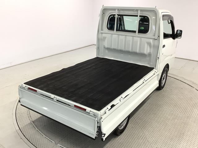 ハイゼットトラックスタンダード　４ＷＤ　５ＭＴ　ＥＴＣ　ゲートプロテクター走行無制限１年保証　４ＷＤ　荷台マット　ＥＴＣ　ＭＴ車　３方開　ゲートプロテクター　ドアバイザー　ヘッドライトレベライザー　アクセサリーソケット　マニュアルエアコン　ラジオ　スペアタイヤ（兵庫県）の中古車