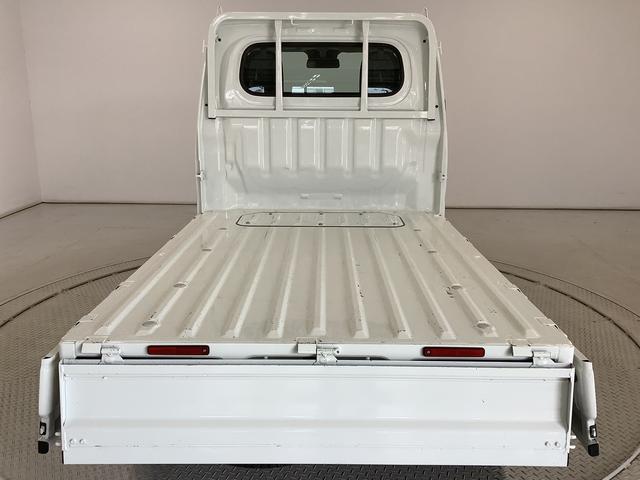 ハイゼットトラックスタンダード　４ＷＤ　５ＭＴ　前後コーナーセンサー　ラジオ走行無制限１年保証　前後コーナーセンサー　４ＷＤ　ＭＴ車　３方開　アイドリングストップ　横滑り防止装置　オートライト　ヘッドライトレベライザー　アクセサリーソケット　スペアタイヤ　ラジオ（兵庫県）の中古車