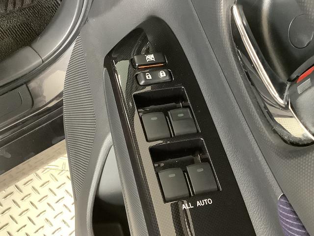 ウィッシュ１．８Ｓ　ワンオーナー　ナビ　ドラレコ　ＥＴＣ　パドルシフト１年保証　ワンオーナー　ナビＴＶ　ＥＴＣ　ドラレコ　Ｂｌｕｅｔｏｏｔｈ　ＨＩＤヘッドライト　キーレスエントリー　横滑り防止装置　オートライト　パドルシフト　７人乗り　１６インチアルミホイール（兵庫県）の中古車