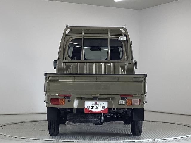 ハイゼットトラックジャンボＳＡIIIｔ　５ＭＴ　ＣＤオーディオ　バックソナー走行無制限１年保証　バックソナー　ＭＴ車　ＣＤオーディオ　３方開　荷台作業灯　ゲートプロテクター　ＬＥＤヘッドライト　横滑り防止装置　オートライト　フォグランプ　アクセサリーソケット　スペアタイヤ（兵庫県）の中古車
