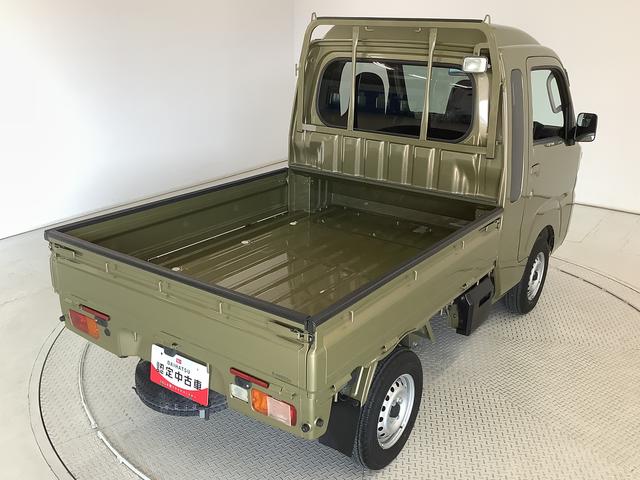 ハイゼットトラックジャンボＳＡIIIｔ　５ＭＴ　ＣＤオーディオ　バックソナー走行無制限１年保証　バックソナー　ＭＴ車　ＣＤオーディオ　３方開　荷台作業灯　ゲートプロテクター　ＬＥＤヘッドライト　横滑り防止装置　オートライト　フォグランプ　アクセサリーソケット　スペアタイヤ（兵庫県）の中古車