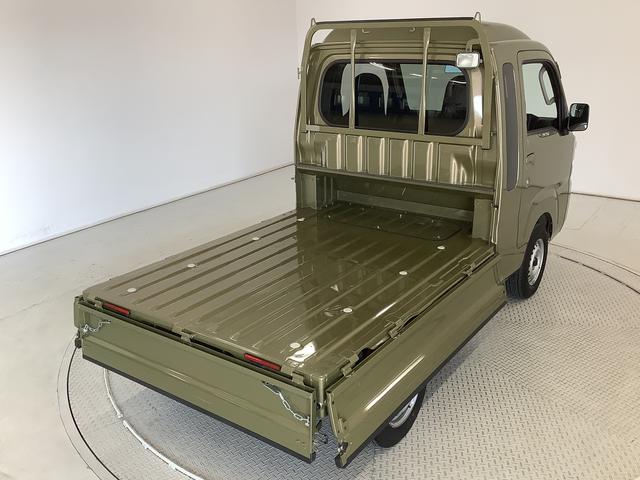 ハイゼットトラックジャンボＳＡIIIｔ　５ＭＴ　ＣＤオーディオ　バックソナー走行無制限１年保証　バックソナー　ＭＴ車　ＣＤオーディオ　３方開　荷台作業灯　ゲートプロテクター　ＬＥＤヘッドライト　横滑り防止装置　オートライト　フォグランプ　アクセサリーソケット　スペアタイヤ（兵庫県）の中古車