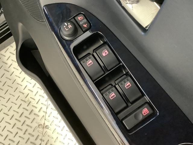 タントカスタムＸ　トップエディションＳＡIII　ワンオーナー　ナビ１年保証　ワンオーナー　ナビＴＶ　ＥＴＣ　ドラレコ　バックカメラ　片側電動スライドドア　運転席シートヒーター　リアコーナーセンサー　Ｂｌｕｅｔｏｏｔｈ　スマートキー　１４インチ純正アルミホイール（兵庫県）の中古車