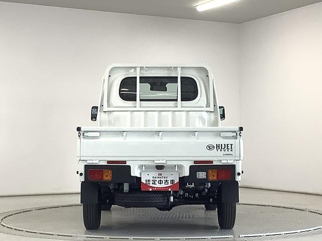 ハイゼットトラックスタンダード　４ＷＤ　５ＭＴ　前後コーナーセンサー　ラジオ走行無制限１年保証　前後コーナーセンサー　４ＷＤ　ＭＴ車　３方開　オートマチックハイビーム　アイドリングストップ　横滑り防止装置　オートライト　ヘッドライトレベライザー　アクセサリーソケット　ラジオ（兵庫県）の中古車