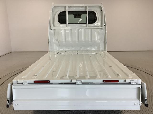 ハイゼットトラックスタンダード　４ＷＤ　５ＭＴ　前後コーナーセンサー　ラジオ走行無制限１年保証　前後コーナーセンサー　４ＷＤ　ＭＴ車　３方開　オートマチックハイビーム　アイドリングストップ　横滑り防止装置　オートライト　ヘッドライトレベライザー　アクセサリーソケット　ラジオ（兵庫県）の中古車