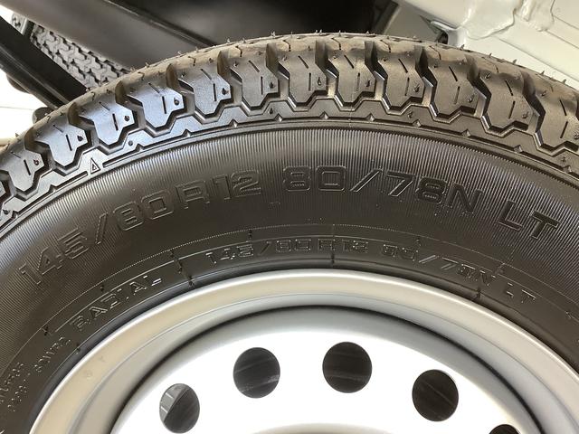 ハイゼットトラックスタンダード　４ＷＤ　５ＭＴ　前後コーナーセンサー　ラジオ走行無制限１年保証　前後コーナーセンサー　４ＷＤ　ＭＴ車　３方開　オートマチックハイビーム　アイドリングストップ　横滑り防止装置　オートライト　ヘッドライトレベライザー　アクセサリーソケット　ラジオ（兵庫県）の中古車