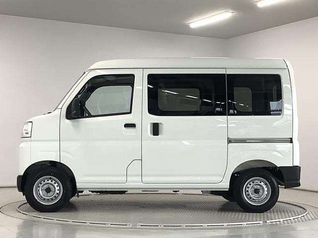 ハイゼットカーゴＤＸ　４ＷＤ　ＣＶＴ　コーナーセンサー　キーレスエントリー走行無制限１年保証　前後コーナーセンサー　４ＷＤ　ＣＶＴ車　オートマチックハイビーム　アイドリングストップ　キーレスエントリー　横滑り防止装置　オートライト　ヘッドライトレベライザー　夏タイヤ４本付き（兵庫県）の中古車