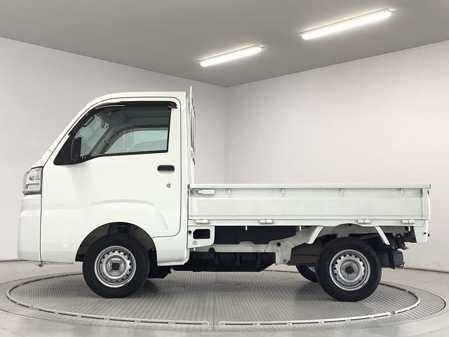 ハイゼットトラックスタンダード　５ＭＴ　３方開　エアコン　パワステ　ラジオ走行無制限１年保証　ＭＴ　３方開　ラジオ　ドアバイザー　ヘッドライトレベライザー　アクセサリーソケット　スペアタイヤ　ラジオ　バッテリーカバー　マニュアルエアコン　パワーステアリング　衝突安全ボディ（兵庫県）の中古車