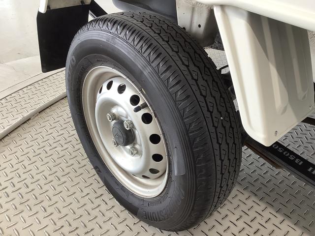 ハイゼットトラックスタンダード　５ＭＴ　３方開　エアコン　パワステ　ラジオ走行無制限１年保証　ＭＴ　３方開　ラジオ　ドアバイザー　ヘッドライトレベライザー　アクセサリーソケット　スペアタイヤ　ラジオ　バッテリーカバー　マニュアルエアコン　パワーステアリング　衝突安全ボディ（兵庫県）の中古車