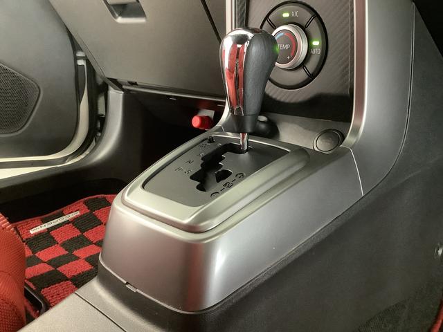 コペンローブ　ターボ　ＣＶＴ　ナビＴＶ　シートヒーター　１６ＡＷ１年保証　ナビＴＶ　Ｂｌｕｅｔｏｏｔｈ　ＣＶＴ車　シートヒーター　ＤＶＤ　ＬＥＤヘッドライト　アイドリングストップ　プッシュスタート　横滑り防止装置　オートエアコン　１６インチ純正アルミホイール（兵庫県）の中古車