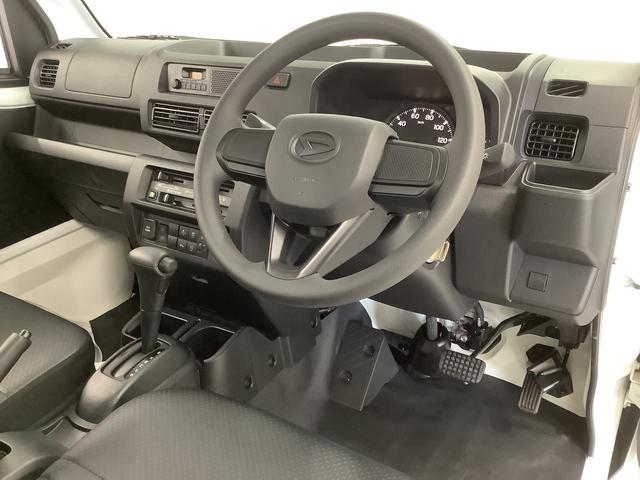 ハイゼットトラックスタンダード　４ＷＤ　ＣＶＴ　前後コーナーセンサー　ラジオ走行無制限１年保証　前後コーナーセンサー　４ＷＤ　ＣＶＴ車　３方開　オートマチックハイビーム　アイドリングストップ　横滑り防止装置　オートライト　ヘッドライトレベライザー　ラジオ　スマートアシスト（兵庫県）の中古車