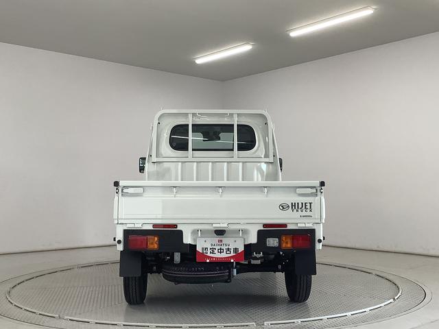 ハイゼットトラックスタンダード　４ＷＤ　ＣＶＴ　前後コーナーセンサー　ラジオ走行無制限１年保証　前後コーナーセンサー　４ＷＤ　ＣＶＴ車　３方開　オートマチックハイビーム　アイドリングストップ　横滑り防止装置　オートライト　ヘッドライトレベライザー　ラジオ　スマートアシスト（兵庫県）の中古車
