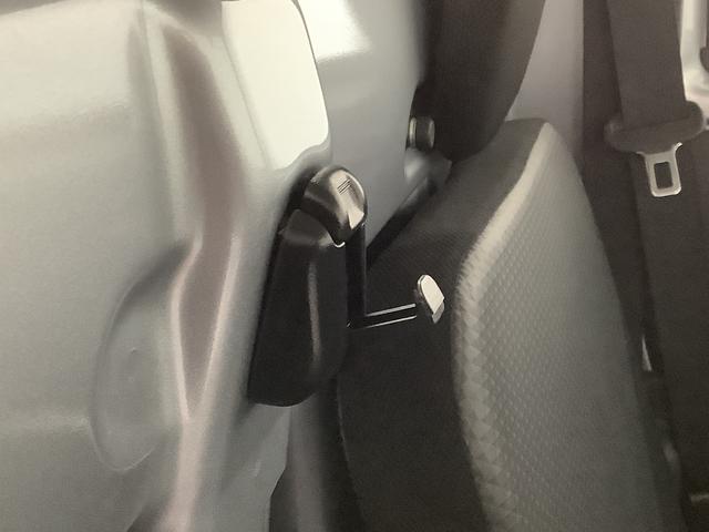 ハイゼットトラックスタンダード　ＣＶＴ　前後コーナーセンサー　横滑り防止装置走行無制限１年保証　前後コーナーセンサー　ＣＶＴ車　３方開　オートマチックハイビーム　アイドリングストップ　横滑り防止装置　オートライト　ヘッドライトレベライザー　アクセサリーソケット　ラジオ（兵庫県）の中古車