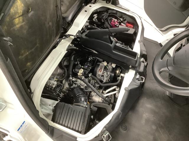 ハイゼットカーゴデラックスＳＡIII　４ＷＤ　ＡＴ　コーナーセンサー　ＥＴＣ走行無制限１年保証　リアコーナーセンサー　４ＷＤ　ＥＴＣ　ＡＴ車　オートマチックハイビーム　ＬＥＤヘッドライト　アイドリングストップ　キーレスエントリー　横滑り防止装置　オートライト　ラジオ（兵庫県）の中古車