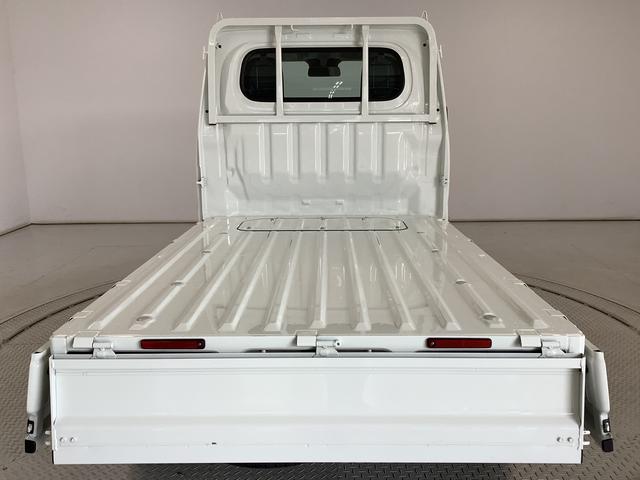 ハイゼットトラックスタンダード　４ＷＤ　５ＭＴ　前後コーナーセンサー　ラジオ走行無制限１年保証　前後コーナーセンサー　４ＷＤ　ＣＶＴ車　３方開　オートマチックハイビーム　アイドリングストップ　横滑り防止装置　オートライト　ヘッドライトレベライザー　ラジオ　スマートアシスト（兵庫県）の中古車