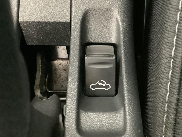 コペンローブ　ターボ　ＣＶＴ　ナビＴＶ　ＥＴＣ　シートヒーター１年保証　ナビ　ＣＶＴ車　シートヒーター　ＥＴＣ　ＴＶ　ＤＶＤ　ＵＳＢ　Ｂｌｕｅｔｏｏｔｈ　ＬＥＤヘッドライト　プッシュスタート　横滑り防止装置　オートエアコン　１６インチ純正アルミホイール（兵庫県）の中古車