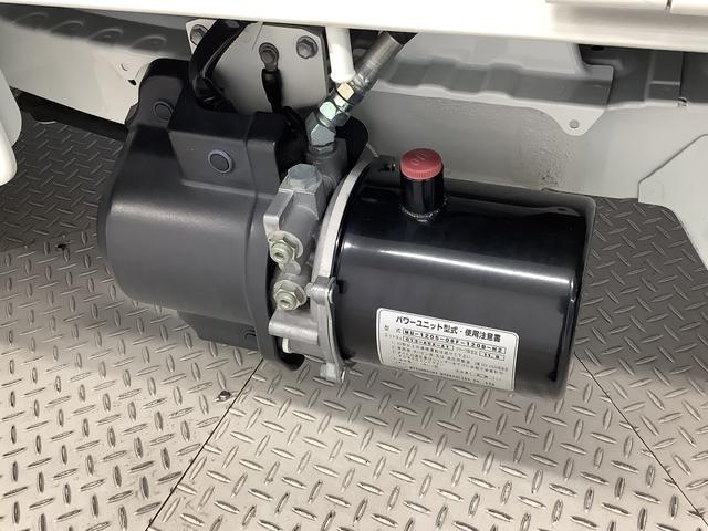 ハイゼットトラックコンパクトテールリフト　４ＷＤ　ワンオーナー　ＡＴ　ナビＴＶ１年保証　４ＷＤ　ワンオーナー　ナビＴＶ　オーバードライブ付ＡＴ車　ドラレコ　ＥＴＣ　バックカメラ　スイングアーム式テールゲート　３方開　荷台作業灯　ゲートプロテクター　１２インチアルミホイール（兵庫県）の中古車