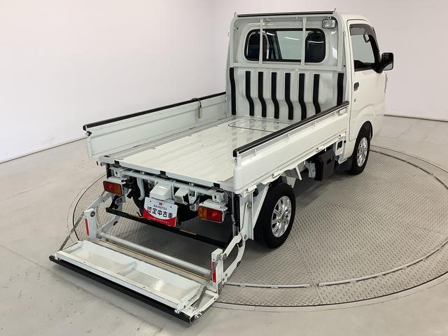 ハイゼットトラックコンパクトテールリフト　４ＷＤ　ワンオーナー　ＡＴ　ナビＴＶ１年保証　４ＷＤ　ワンオーナー　ナビＴＶ　オーバードライブ付ＡＴ車　ドラレコ　ＥＴＣ　バックカメラ　スイングアーム式テールゲート　３方開　荷台作業灯　ゲートプロテクター　１２インチアルミホイール（兵庫県）の中古車