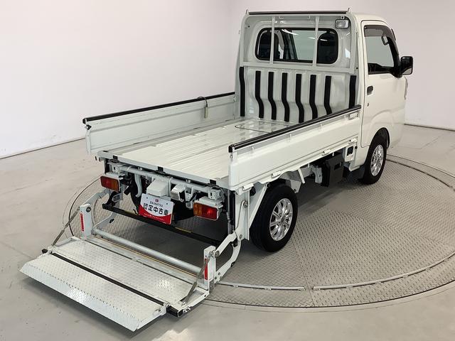 ハイゼットトラックコンパクトテールリフト　４ＷＤ　ワンオーナー　ＡＴ　ナビＴＶ１年保証　４ＷＤ　ワンオーナー　ナビＴＶ　オーバードライブ付ＡＴ車　ドラレコ　ＥＴＣ　バックカメラ　スイングアーム式テールゲート　３方開　荷台作業灯　ゲートプロテクター　１２インチアルミホイール（兵庫県）の中古車