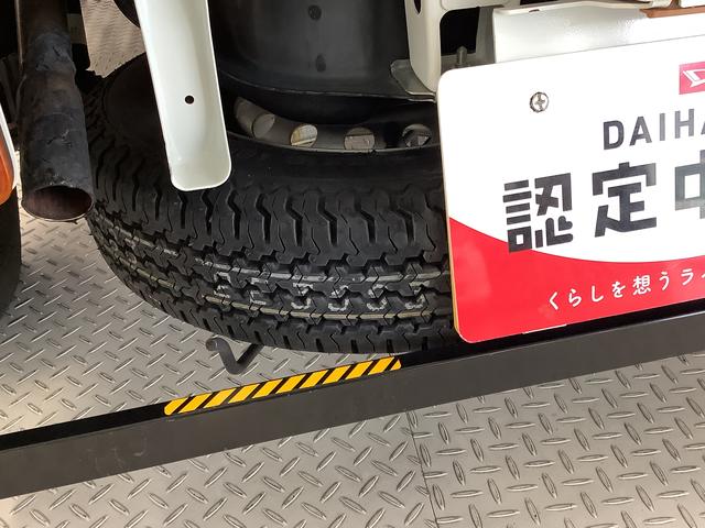 ハイゼットトラックコンパクトテールリフト　４ＷＤ　ワンオーナー　ＡＴ　ナビＴＶ１年保証　４ＷＤ　ワンオーナー　ナビＴＶ　オーバードライブ付ＡＴ車　ドラレコ　ＥＴＣ　バックカメラ　スイングアーム式テールゲート　３方開　荷台作業灯　ゲートプロテクター　１２インチアルミホイール（兵庫県）の中古車