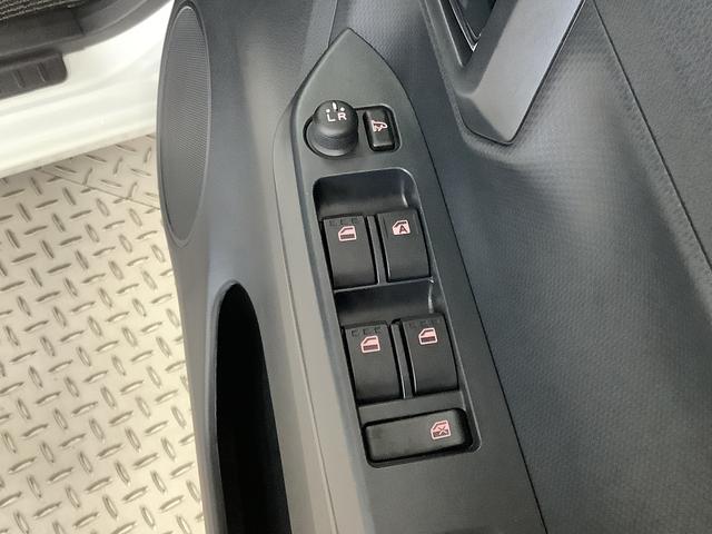 ミライースＸ　ＳＡIII　雹害車両　オーディオ　前後コーナーセンサー雹害車両　１年保証　前後コーナーセンサー　オーディオ　ＵＳＢ接続　オートマチックハイビーム　ＬＥＤヘッドライト　アイドリングストップ　キーレスエントリー　横滑り防止装置　オートライト　電格ミラー（兵庫県）の中古車