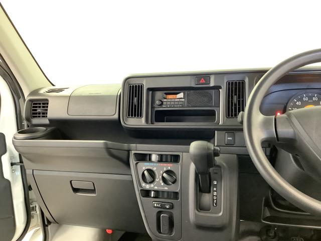 ハイゼットカーゴデラックスＳＡIII　４ＷＤ　ＡＴ　ＥＴＣ　コーナーセンサー４ＷＤ　１年保証　リアコーナーセンサー　ＡＴ車　ＥＴＣ　オートマチックハイビーム　ＬＥＤヘッドライト　アイドリングストップ　キーレスエントリー　横滑り防止装置　オートライト　両側スライドドア　ラジオ（兵庫県）の中古車