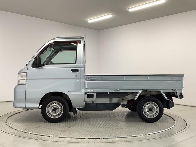 ハイゼットトラックエアコン・パワステスペシャルＶＳ　４ＷＤ　１オーナー　３方開走行無制限１年保証　４ＷＤ　ワンオーナー　３方開　荷台作業灯　ゲートプロテクター　荷台マット　ドアバイザー　シガーソケット　ヘッドライトレベライザー　スペアタイヤ　バッテリーカバー　ラジオ（兵庫県）の中古車