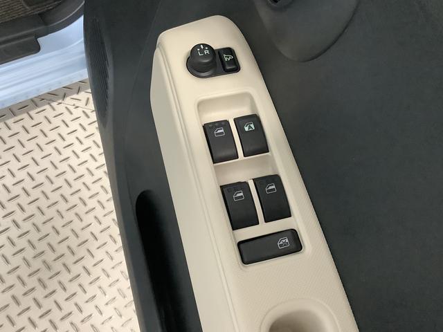 ミラココアココアＸ　ワンオーナー　ナビ　ＥＴＣ　アイドリングストップ走行無制限１年保証　ワンオーナー　ナビ　ＥＴＣ　ＤＶＤ　Ｂｌｕｅｔｏｏｔｈ　アイドリングストップ　スマートキー　オートエアコン　ドアバイザー　１４インチアルミホイール　純正タイヤセット付（兵庫県）の中古車