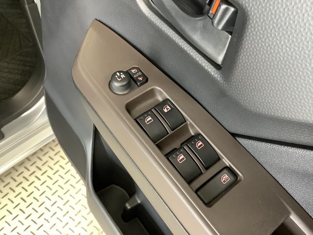 トールＸ　ナビ　ＵＳＢ　ＥＴＣ　バックカメラ　前後コーナーセンサー１年保証　ＥＴＣ　前後コーナーセンサー　ナビ　バックカメラ　片側電動スライドドア　ＤＶＤ　ＵＳＢ　Ｂｌｕｅｔｏｏｔｈ　アイドリングストップ　プッシュスタート　横滑り防止装置　オートライト　ベンチシート（兵庫県）の中古車